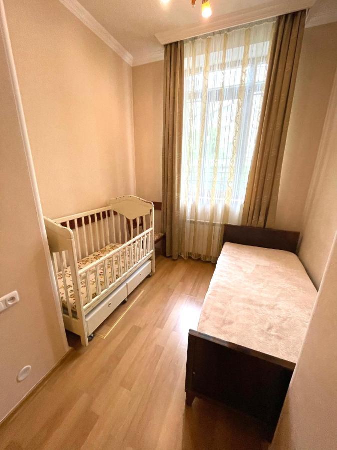 Apartment In The Center Of Erevan Esterno foto