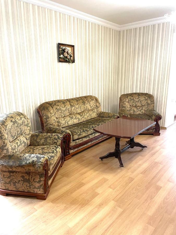 Apartment In The Center Of Erevan Esterno foto