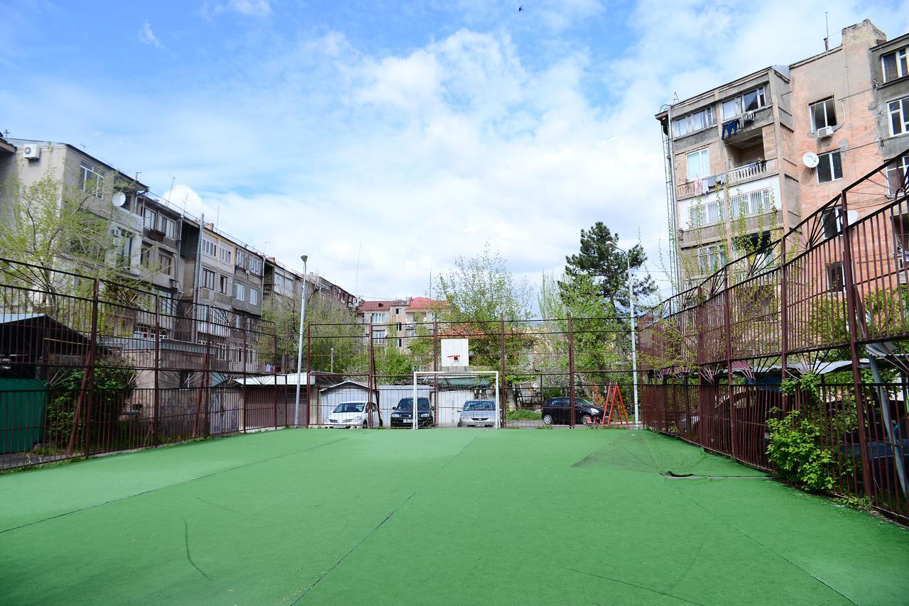 Apartment In The Center Of Erevan Esterno foto